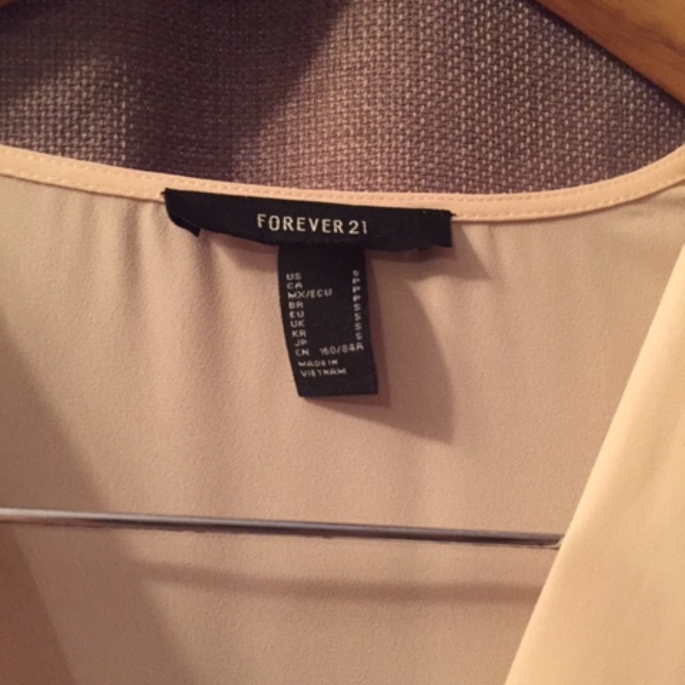 Forever 21 Women's Blouse  Item 1